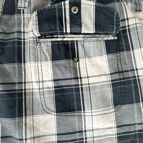 DISTILLERY APPAREL Men’s Plaid Flat Front Shorts Size 38 - Picture 4 of 12